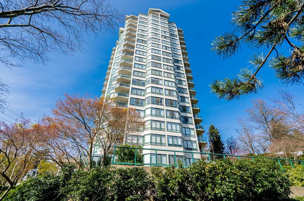 401 121 TENTH STREET, New Westminster BC V3M 3X7, New Westminster BC — Residential for Sale - Photo 2