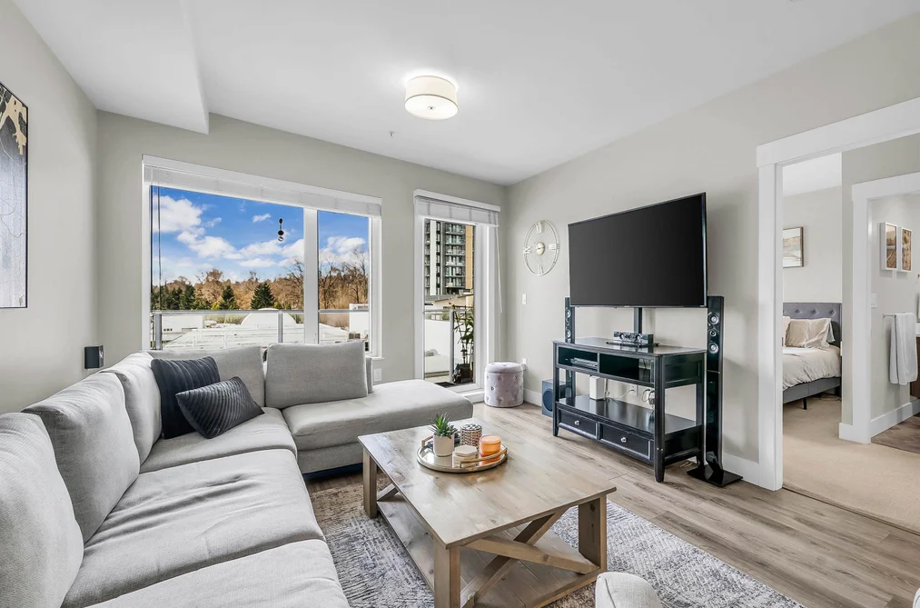 Condo for sale at 401 1496 Charlotte Road North Vancouver British Columbia - MLS: R3114267