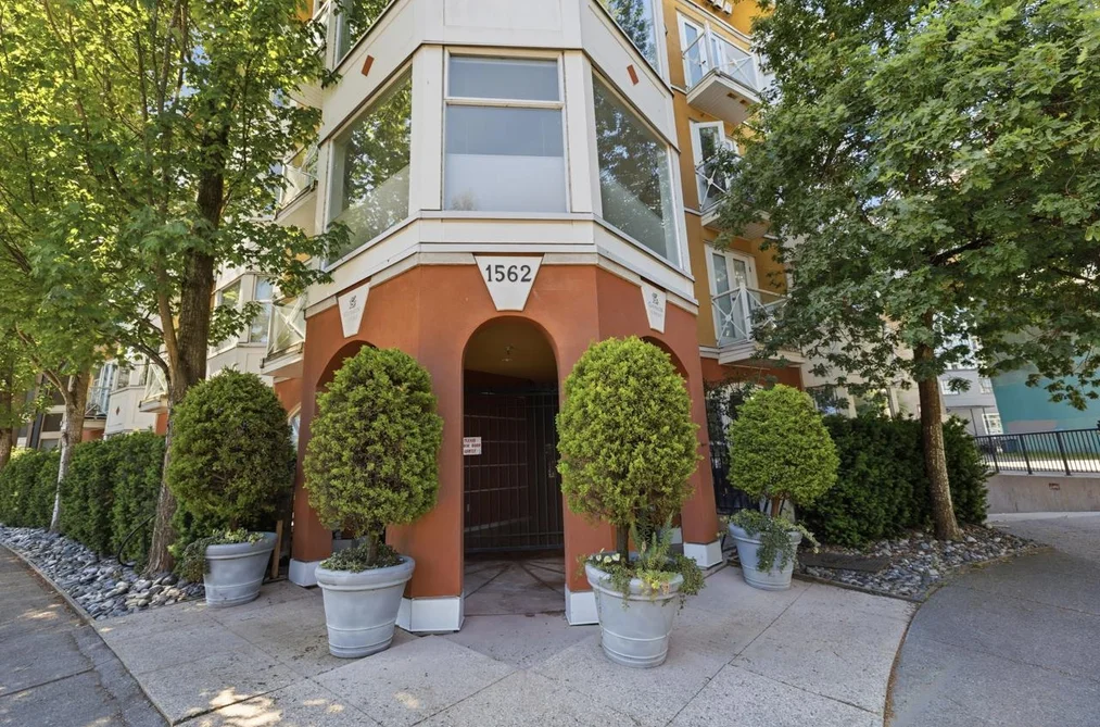 401 1562 W 5TH AVENUE, Vancouver BC V6J 5H9, Vancouver BC — Residential for Sale - Photo 2