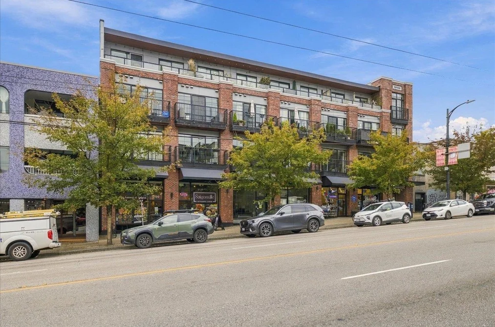 Condo for sale at 401 2141 E Hastings Street Vancouver British Columbia - MLS: R3170636