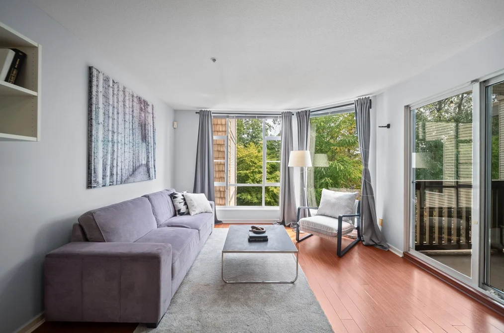 Condo for sale at 401 22233 River Road Maple Ridge British Columbia - MLS: R3157430