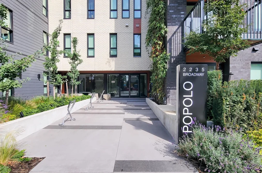 401 2235 E BROADWAY, Vancouver BC V5N 0J5, Vancouver BC — Residential for Sale - Photo 2