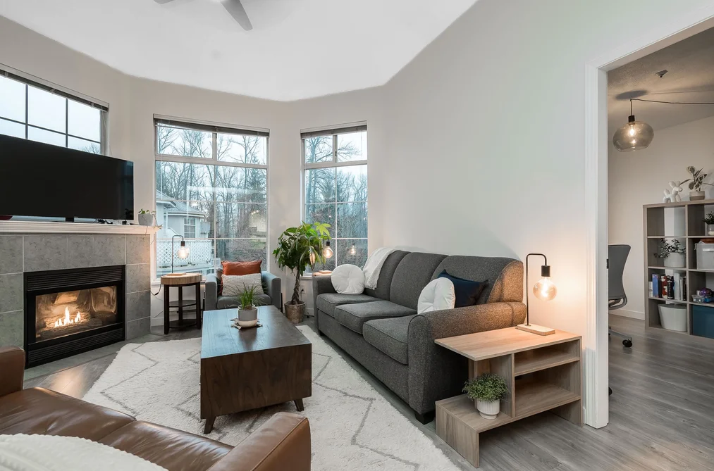 Condo for sale at 401 2678 Dixon Street Port Coquitlam British Columbia - MLS: R3098660