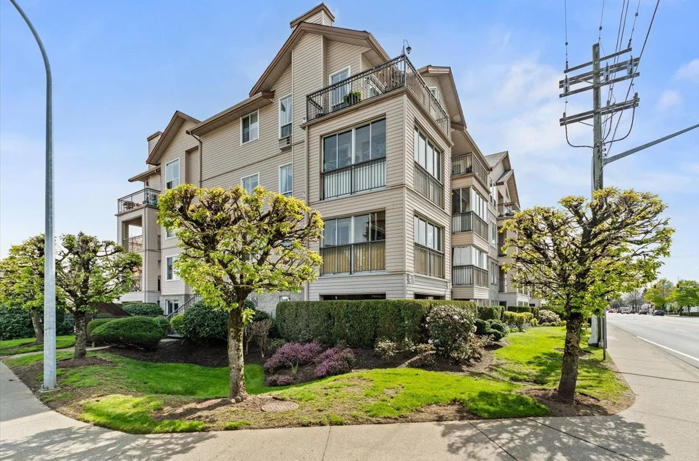 401 2772 CLEARBROOK ROAD, Abbotsford BC V2T 6N6, Abbotsford BC — Residential for Sale - Photo 3