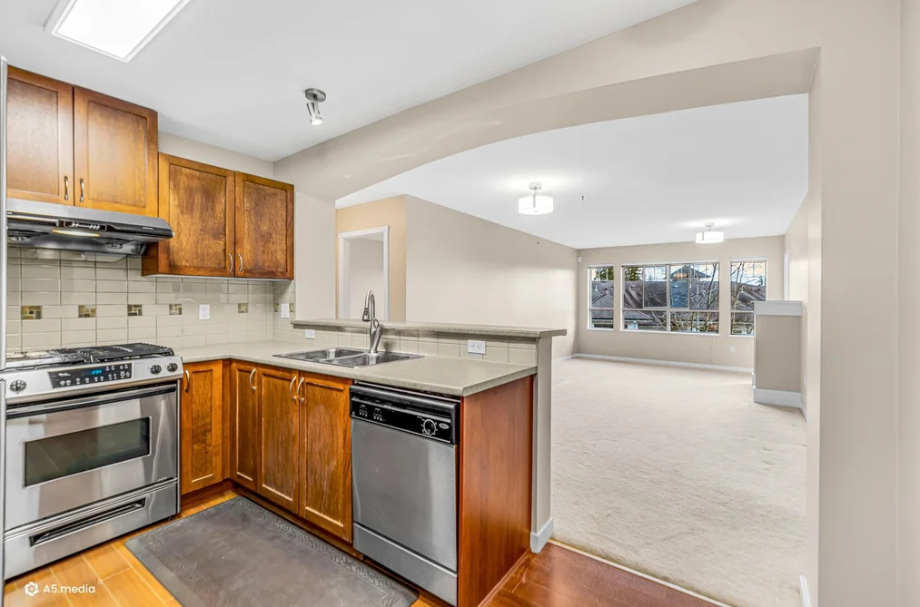 401 2951 SILVER SPRINGS BOULEVARD, Coquitlam BC V3E 3S4, Coquitlam BC — Residential for Sale - Photo 4