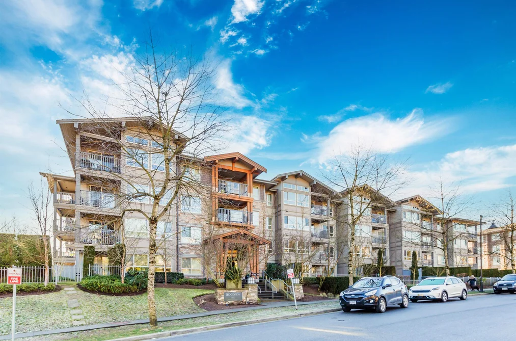 Condo for sale at 401 3132 Dayanee Springs Boulevard Coquitlam British Columbia - MLS: R3091224
