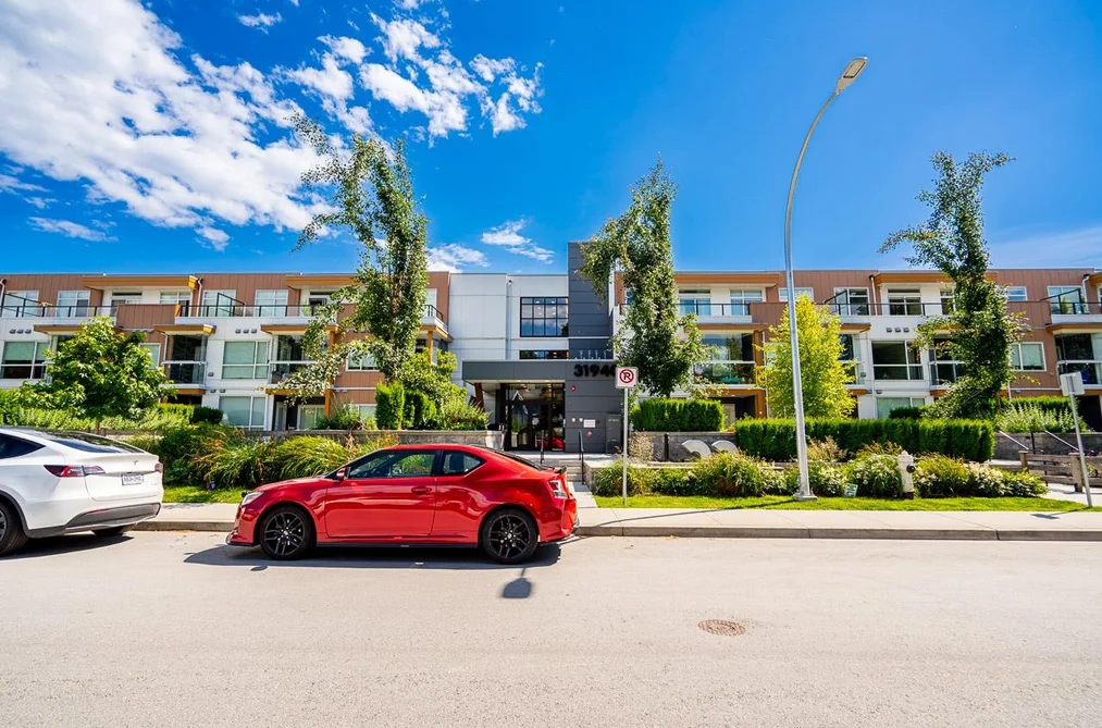 401 31940 RAVEN AVENUE, Mission BC V2V 0L1, Mission BC — Residential for Sale - Photo 2