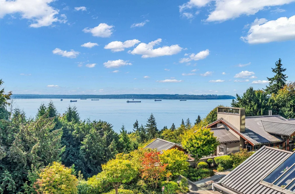 401 3315 CYPRESS PLACE, West Vancouver BC V7S 3J7, West Vancouver BC — Residential for Sale - Photo 2