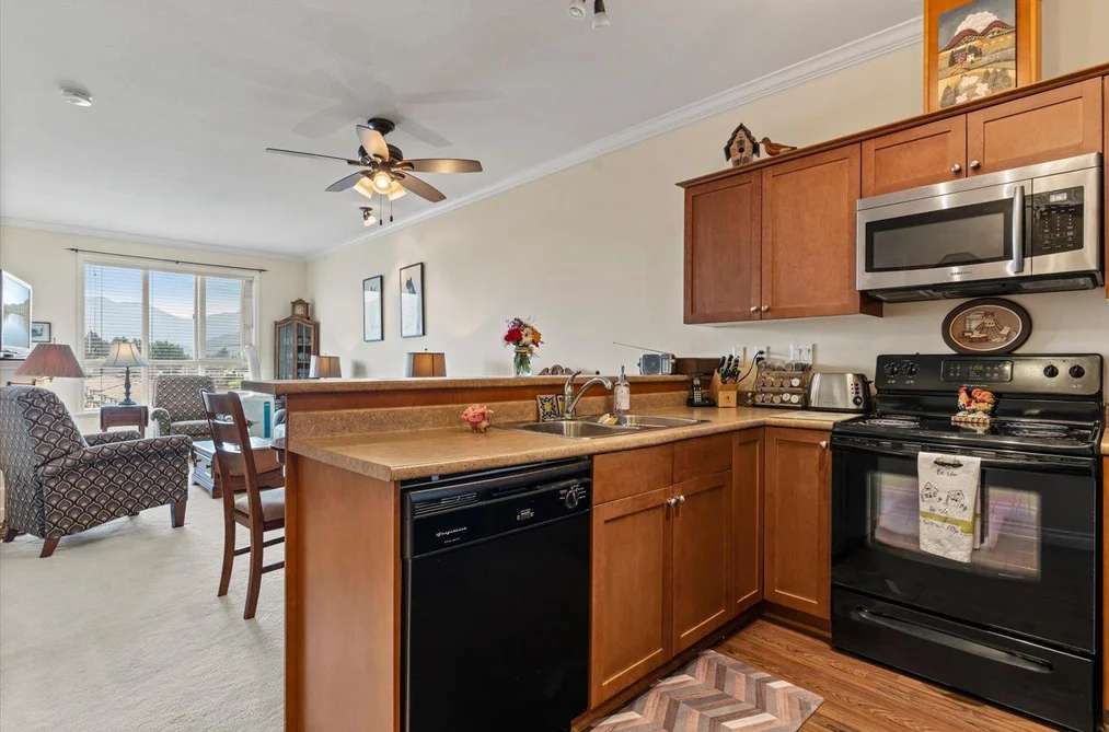 401 45645 KNIGHT ROAD, Chilliwack BC V2R 0B1, Chilliwack BC — Residential for Sale - Photo 3