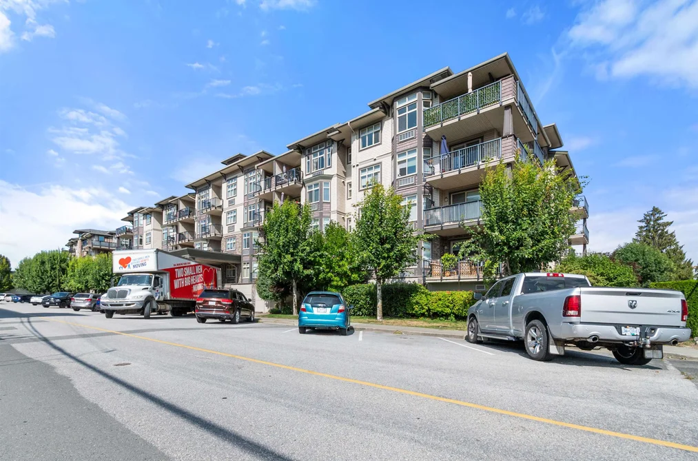 Condo for sale at 401 45893 Chesterfield Avenue Chilliwack British Columbia - MLS: R3164374