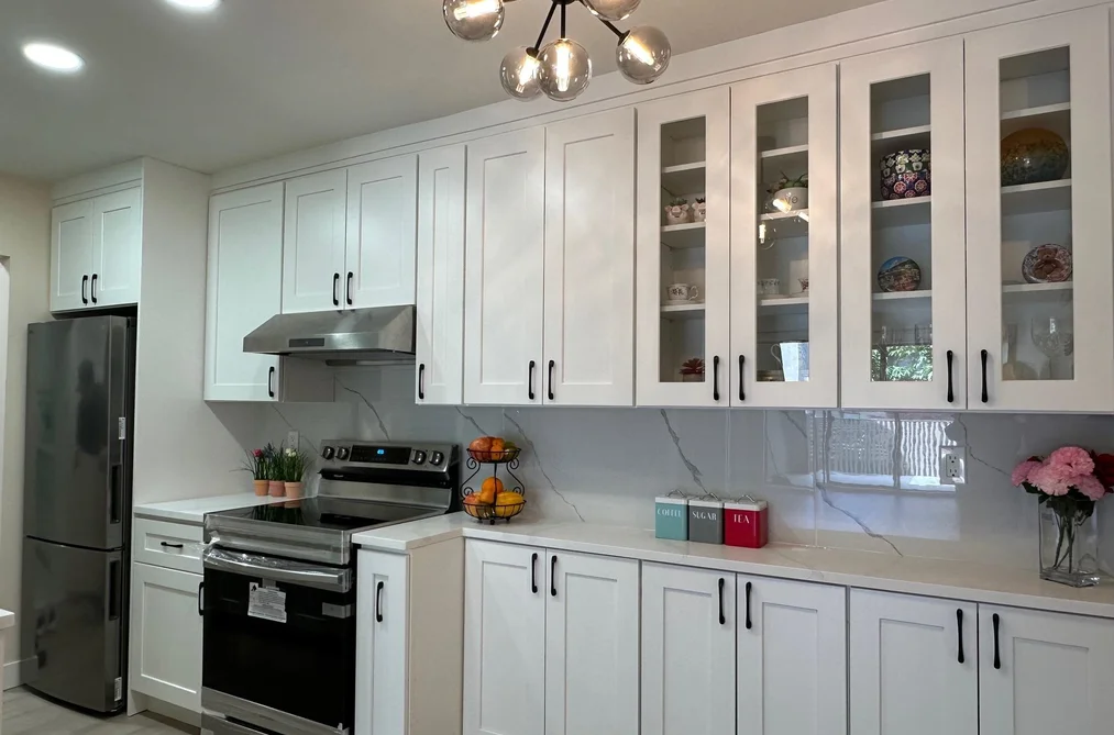 Condo for sale at 401 4941 Lougheed Highway Burnaby British Columbia - MLS: R3134796