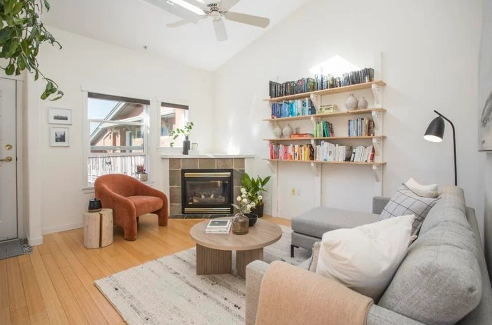 510 Chesterfield Ave Unit 401, North Vancouver, BC - MLS: R3177550
