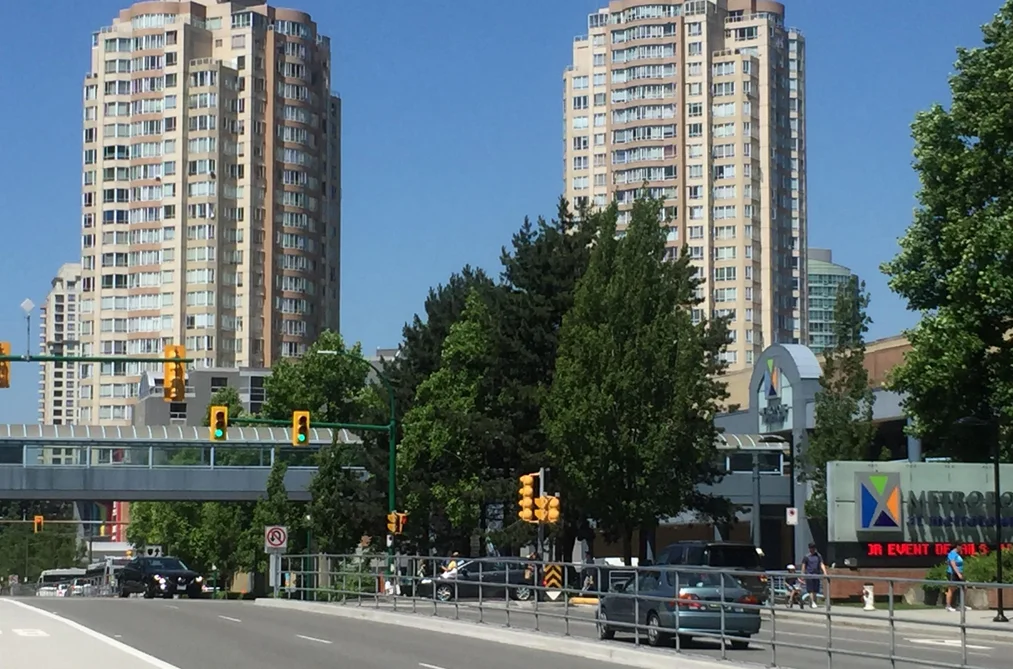 6240 Mckay Ave Unit 401, Burnaby, BC - MLS: R3176871