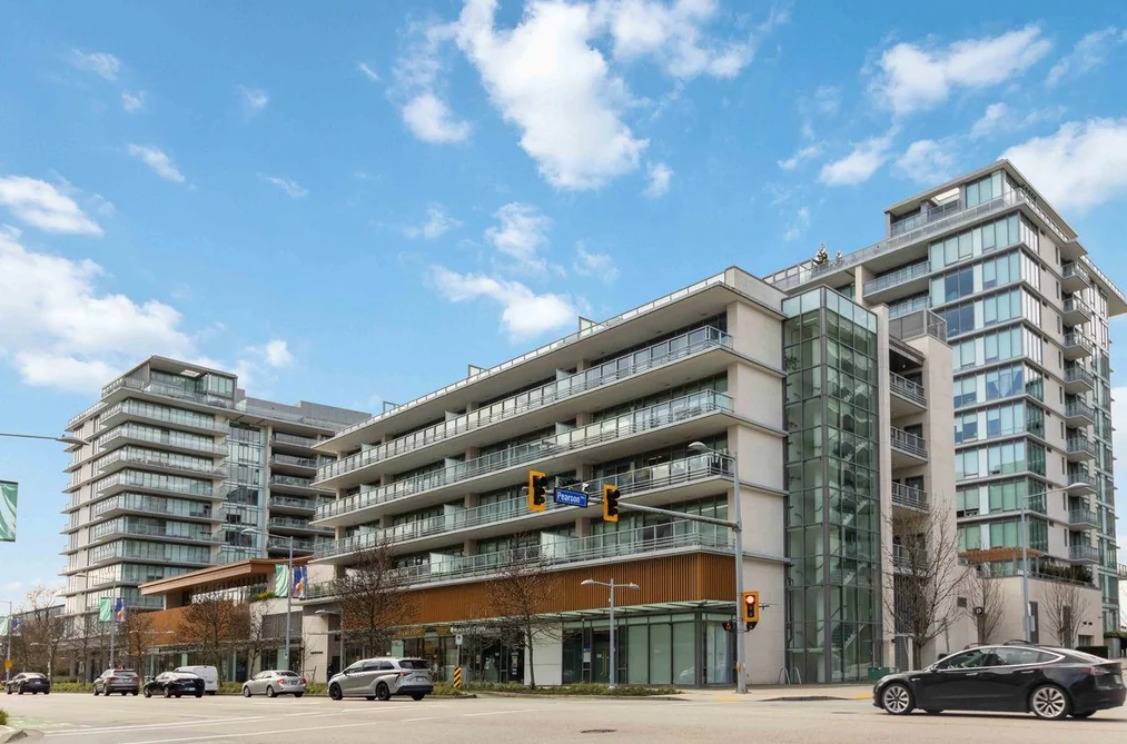 Condo for sale at 401 6699 River Road Richmond British Columbia - MLS: R3104779