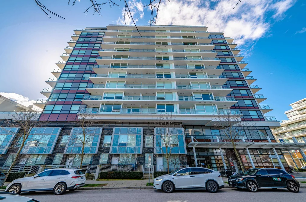 Condo for sale at 401 6900 Pearson Way Richmond British Columbia - MLS: R3099974