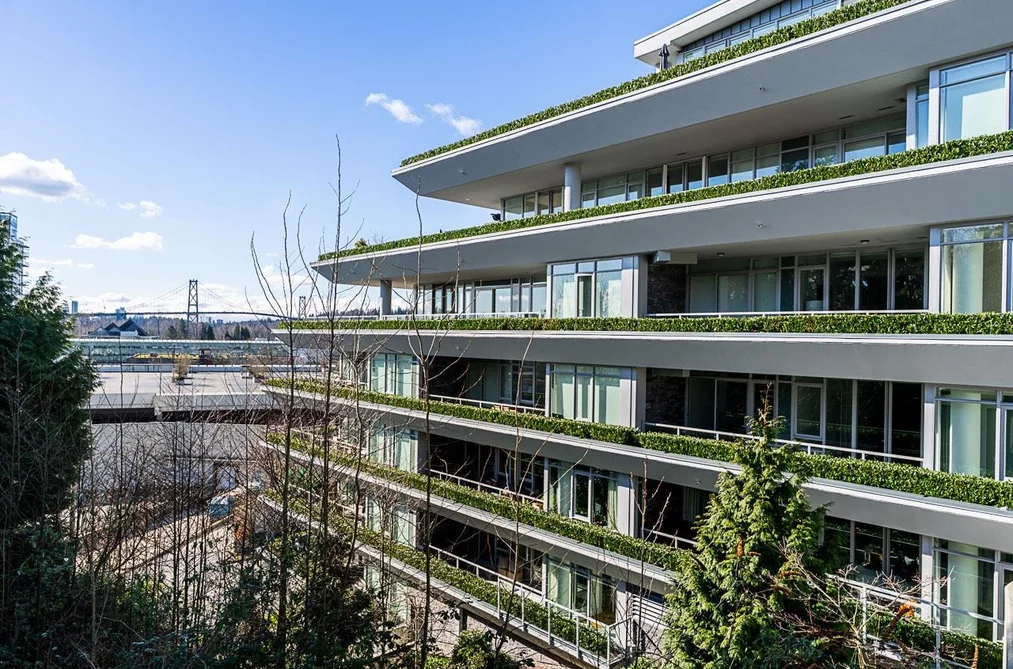 401 768 ARTHUR ERICKSON PLACE, West Vancouver BC V7T 0B6, West Vancouver BC — Residential for Sale - Photo 2