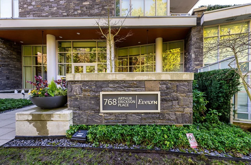 401 768 ARTHUR ERICKSON PLACE, West Vancouver BC V7T 0B6, West Vancouver BC — Residential for Sale - Photo 4