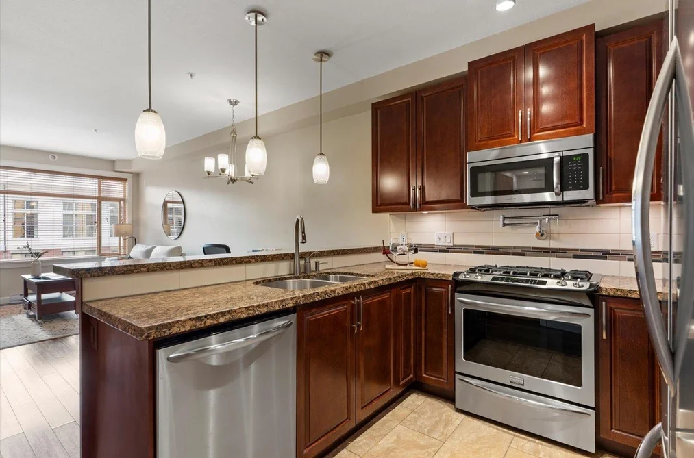 401 8157 207 STREET, Langley BC V2Y 0V4, Langley BC — Residential for Sale — Photo 8 of 39