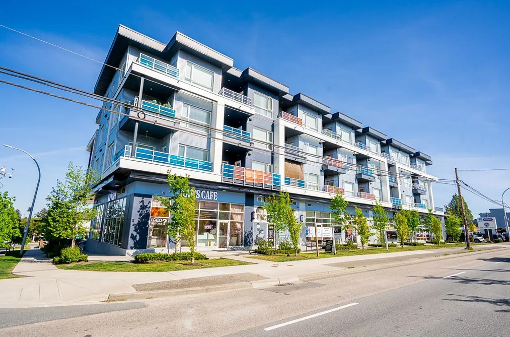 Condo for sale at 401 8496 120 Street Surrey British Columbia - MLS: R3120248