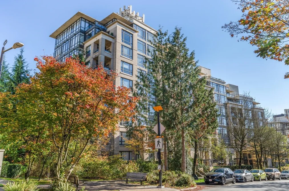 9300 University Cres Unit 401, Burnaby, BC - MLS: R3176288
