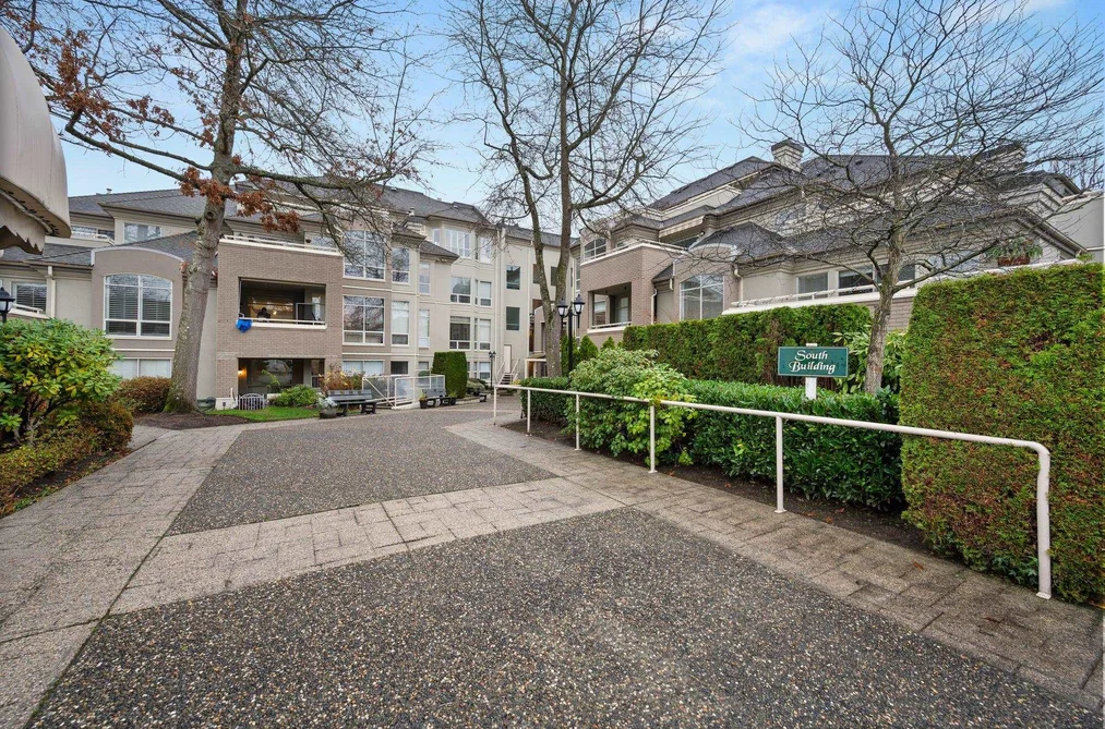 401S 1100 56 STREET, Delta BC V4L 2N2, Delta BC — Residential for Sale - Photo 2