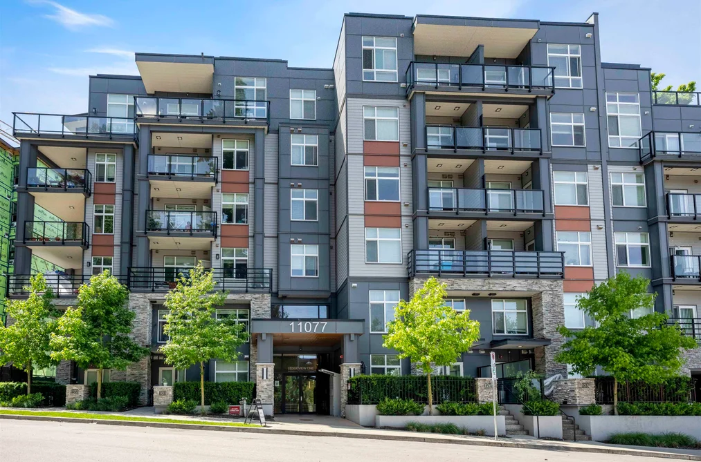 Condo for sale at 402 11077 Ravine Road Surrey British Columbia - MLS: R3092712
