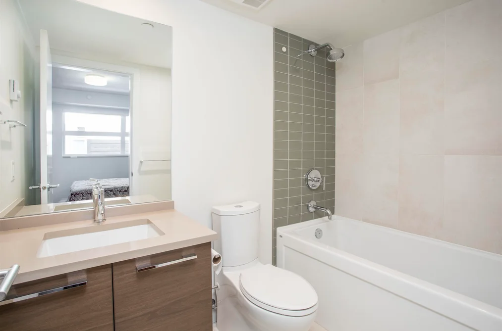 402 1160 OXFORD STREET, White Rock BC V4B 0B3, White Rock BC — Residential for Sale — Photo 18 of 37