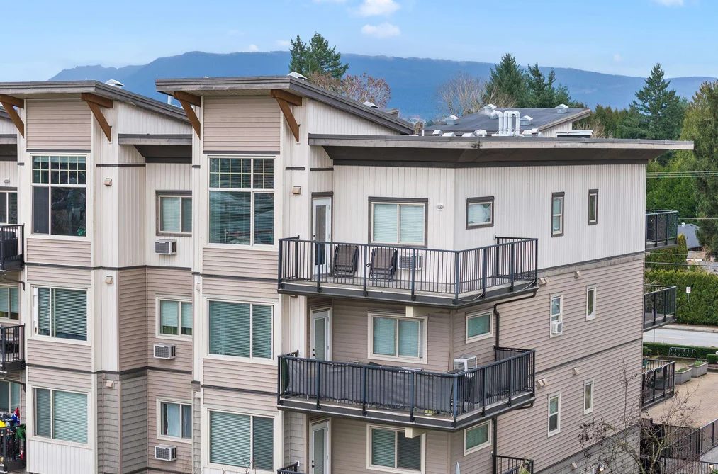 Condo for sale at 402 11935 Burnett Street Maple Ridge British Columbia - MLS: R3114926