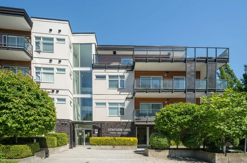 Condo for sale at 402 12070 227 Street Maple Ridge British Columbia - MLS: R3164316