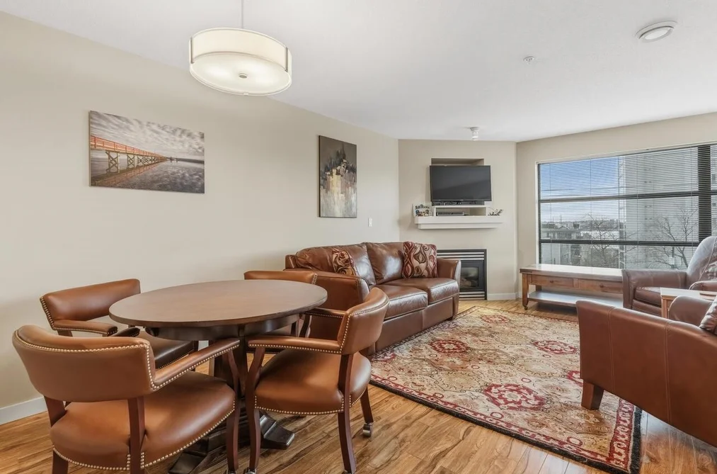 402 124 W 3RD STREET, North Vancouver BC V7M 1E8, North Vancouver BC — Residential for Sale - Photo 3