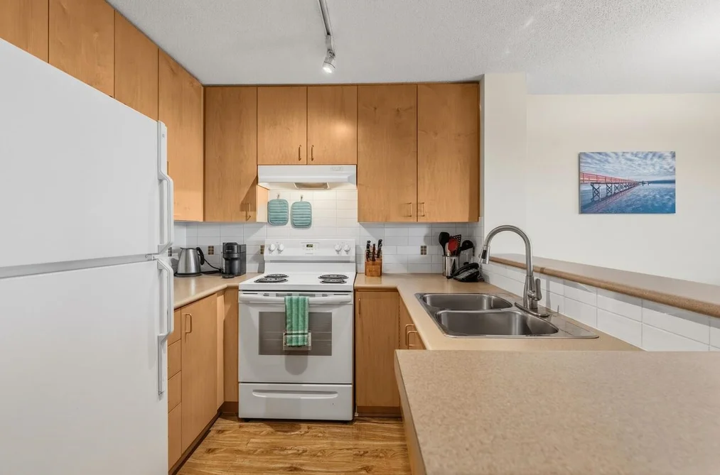 402 124 W 3RD STREET, North Vancouver BC V7M 1E8, North Vancouver BC — Residential for Sale - Photo 7