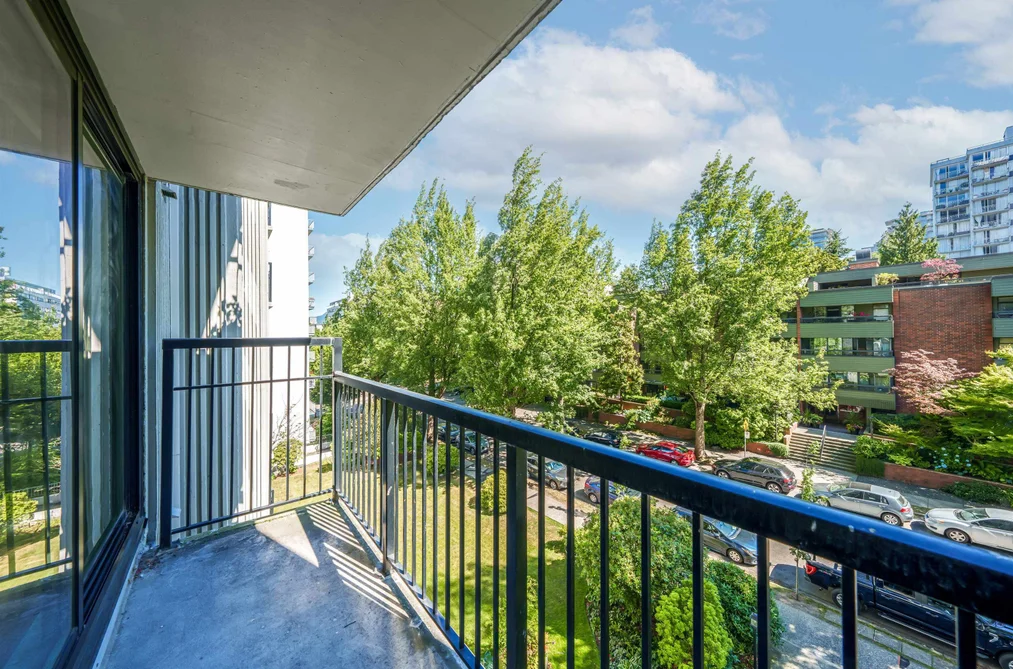 402 1330 HARWOOD STREET, Vancouver BC V7V 1K9, Vancouver BC — Residential for Sale — Photo 8 of 39