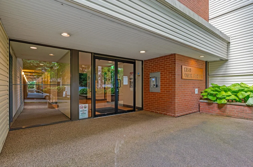 402 1350 COMOX STREET, Vancouver BC V6E 4E1, Vancouver BC — Residential for Sale — Photo 3 of 30