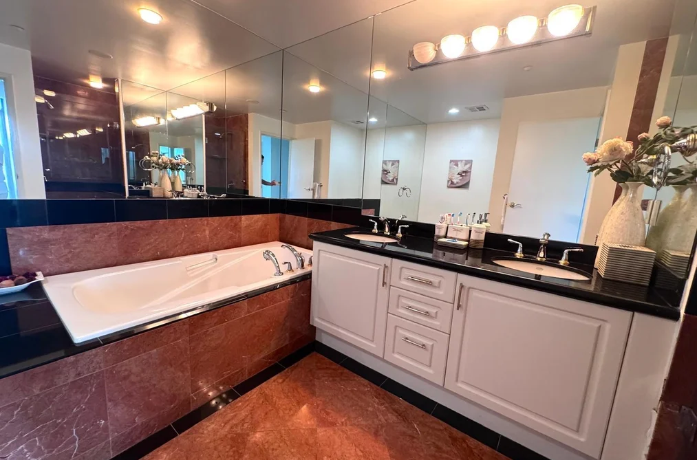 402 1777 BAYSHORE DRIVE, Vancouver BC V6G 3H2, Vancouver BC — Residential for Sale — Photo 13 of 15