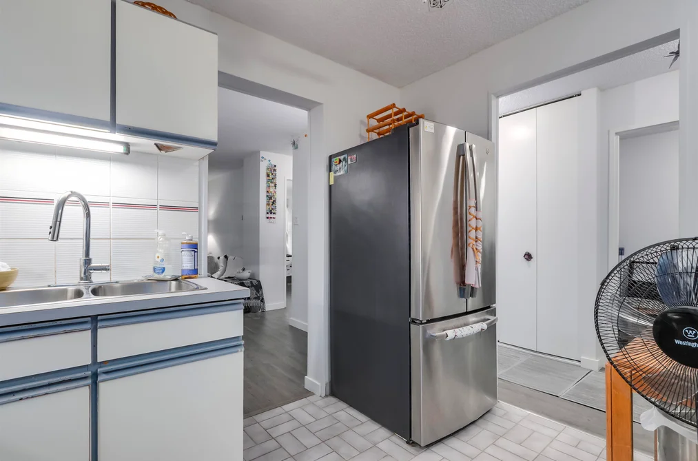 402 2024 FULLERTON AVENUE, North Vancouver BC V7P 3G4, North Vancouver BC — Residential for Sale - Photo 5
