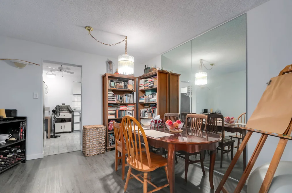 402 2024 FULLERTON AVENUE, North Vancouver BC V7P 3G4, North Vancouver BC — Residential for Sale - Photo 6