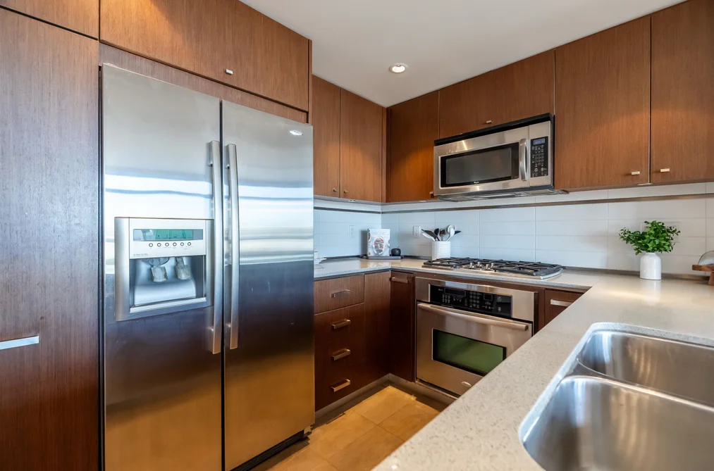 402 2950 KING GEORGE BOULEVARD, Surrey BC V4P 0E5, Surrey BC — Residential for Sale - Photo 4