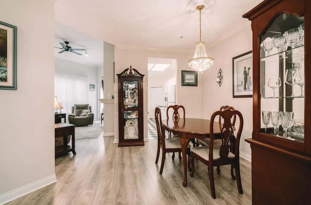 Condo for sale at 402 2995 Princess Crescent Coquitlam British Columbia - MLS: R3108307