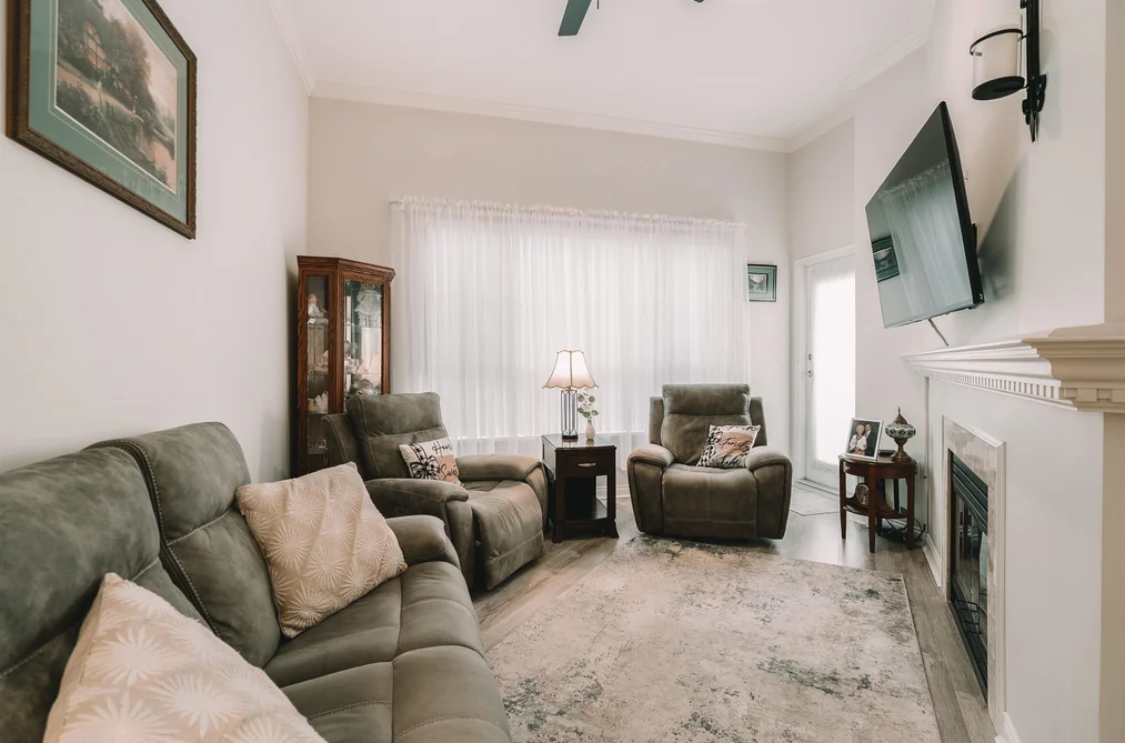 402 2995 PRINCESS CRESCENT, Coquitlam BC V3B 7N1, Coquitlam BC — Residential for Sale - Photo 3
