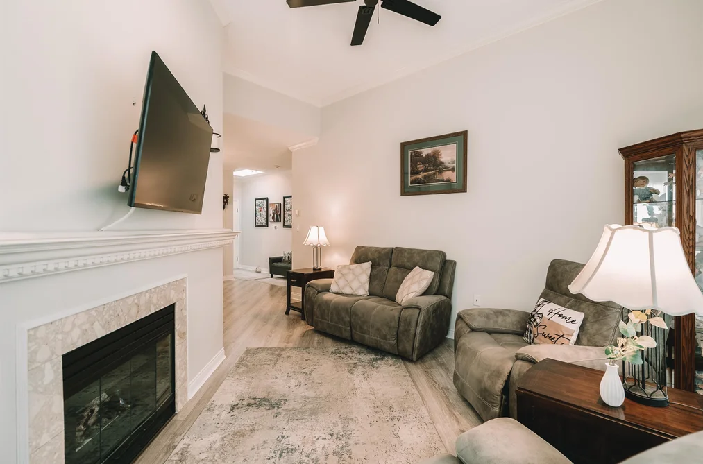 402 2995 PRINCESS CRESCENT, Coquitlam BC V3B 7N1, Coquitlam BC — Residential for Sale - Photo 4