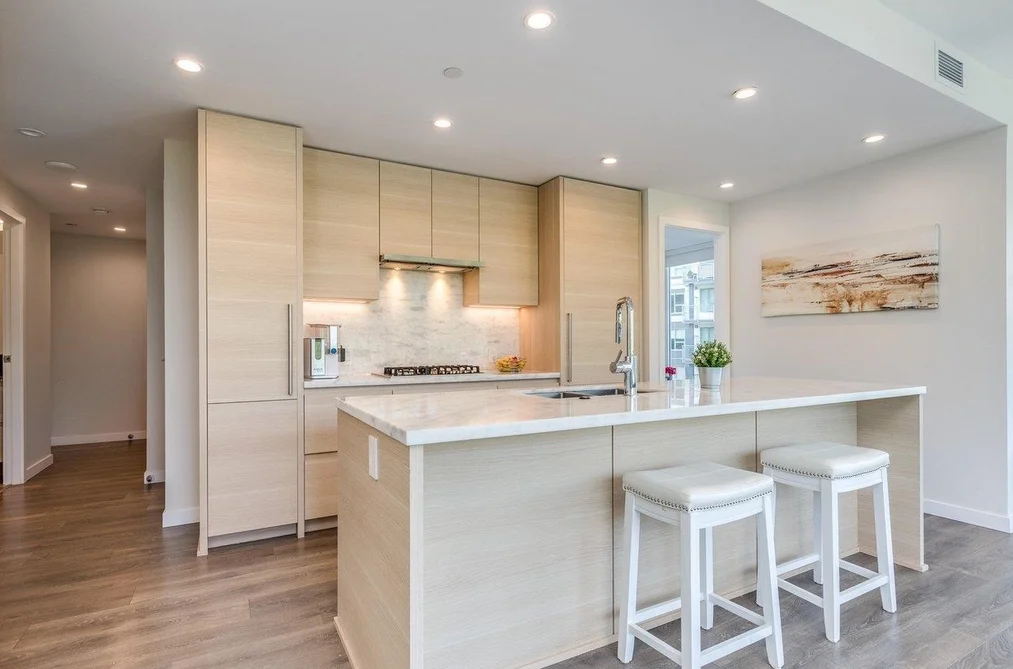 402 308 MORRISSEY ROAD, Port Moody BC V3H 0M2, Port Moody BC — Residential for Sale - Photo 3
