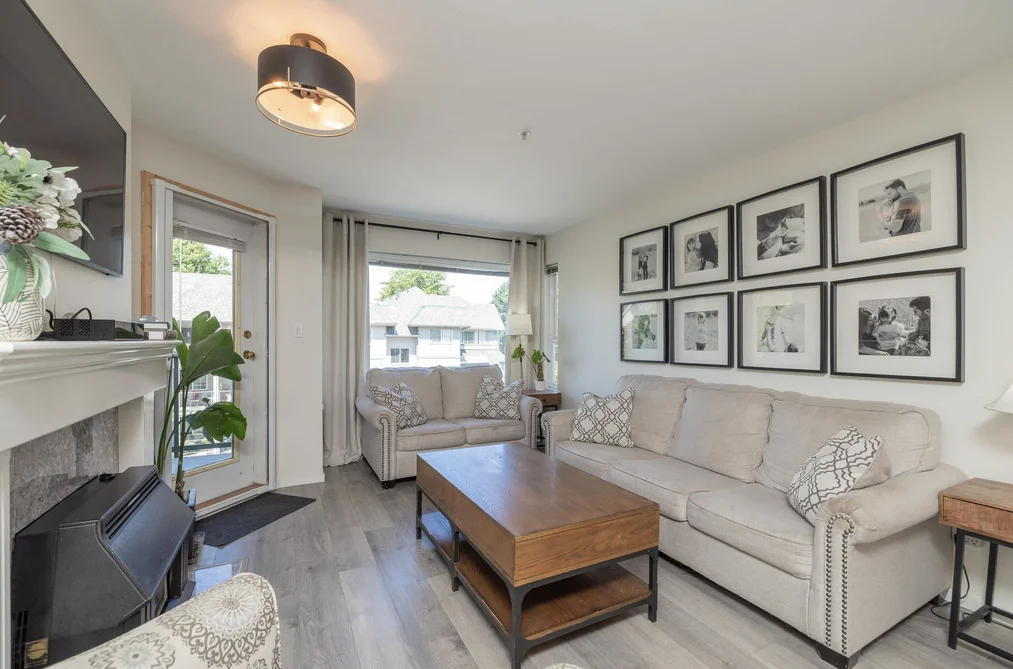33668 King Rd Unit 402, Abbotsford, BC - MLS: R3177070