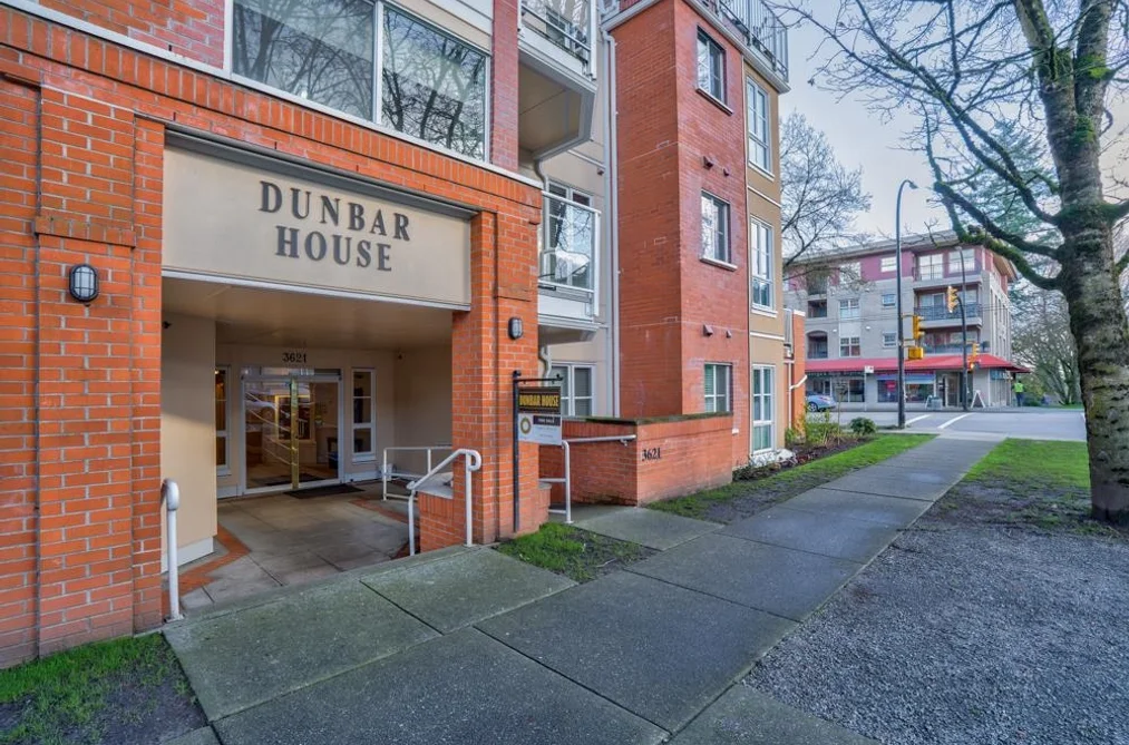 Condo for sale at 402 3621 W 26th Avenue Vancouver British Columbia - MLS: R3092560