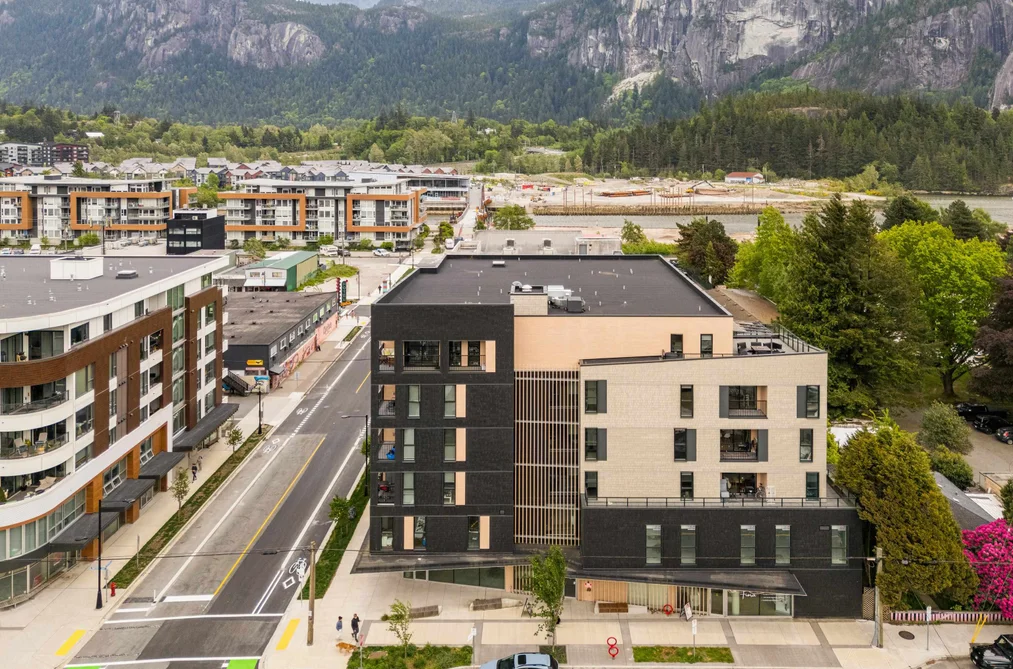 402 37994 SECOND AVENUE, Squamish BC V8B 0C3, Squamish BC — Residential for Sale - Photo 4