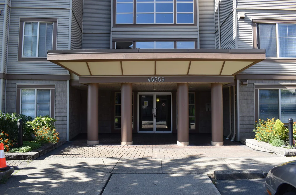 45559 Yale Rd Unit 402, Chilliwack, BC - MLS: R3171294