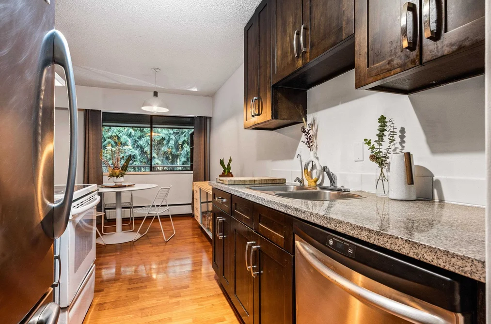 402 5340 HASTINGS STREET, Burnaby BC V5B 1R1, Burnaby BC — Residential for Sale - Main Photo