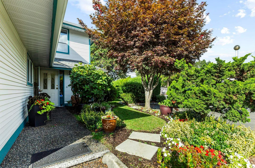 Townhouse for sale at 402 7500 Columbia Street Mission British Columbia - MLS: R3053714