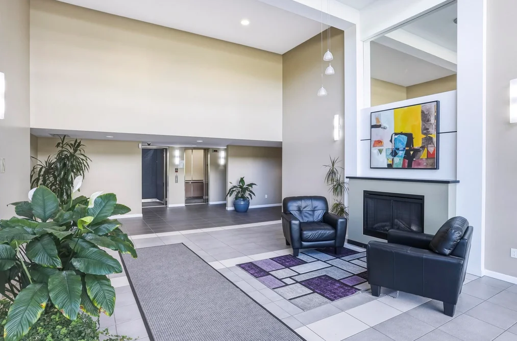 402 9298 UNIVERSITY CRESCENT, Burnaby BC V5A 4X8, Burnaby BC — Residential for Sale - Photo 4