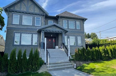 402 West 24 St, North Vancouver, BC - MLS: R3130790