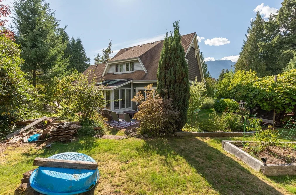 40235 Kintyre Drive, Squamish, BC - MLS: R3163570 - Photo 32 40235 Kintyre Drive, Squamish, BC - MLS: R3163570 - Photo 32